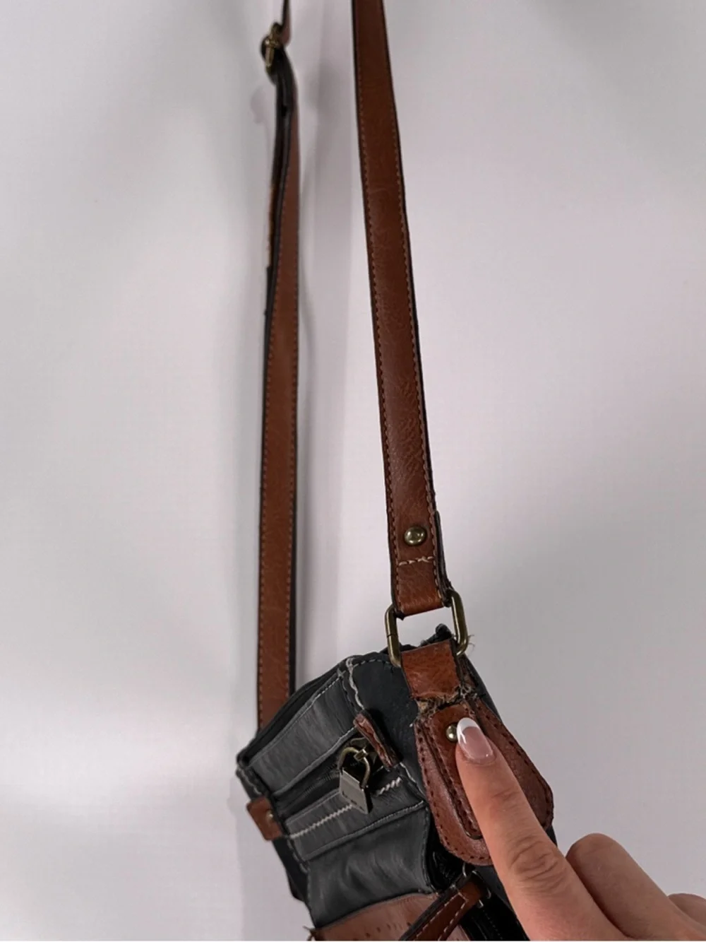 B.O.C. Organizer Crossbody Bag Built In Wallet Faux Leather Black Brown Medium